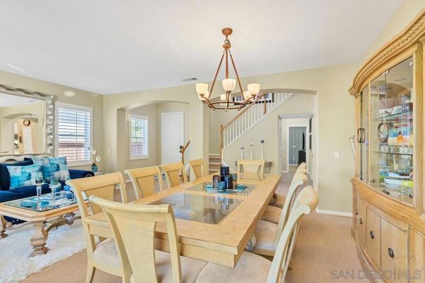 Chandelier, Dining room, Interior