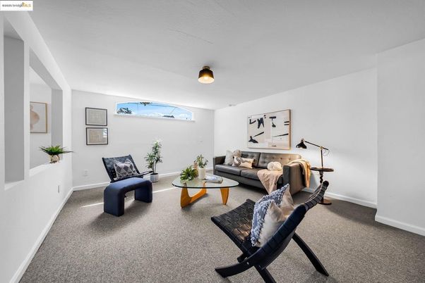 Fitness Equipment, Interior, Living room
