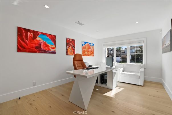 Home Office, Interior, Recessed Lighting, Wood Texture Flooring