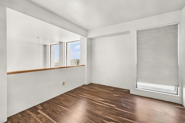 Empty room, Interior, Pendant Lights, Wood Texture Flooring