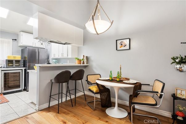 Dining room, Interior, Kitchen, Pendant Lights, Wood Texture Flooring