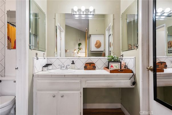 Bathroom, Interior, Tile Countertops