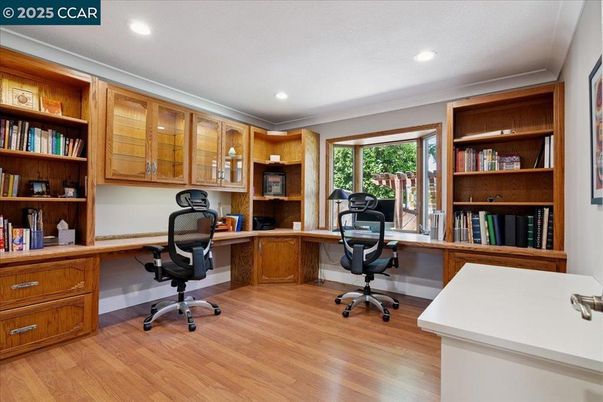 Home Office, Interior, Recessed Lighting, Wood Texture Flooring