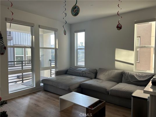Interior, Living room, Pendant Lights, Wood Texture Flooring