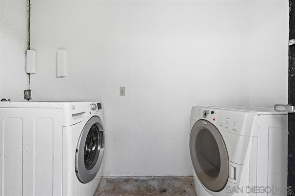 Interior, Washer