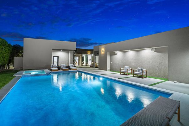 Exterior, Pool, Water