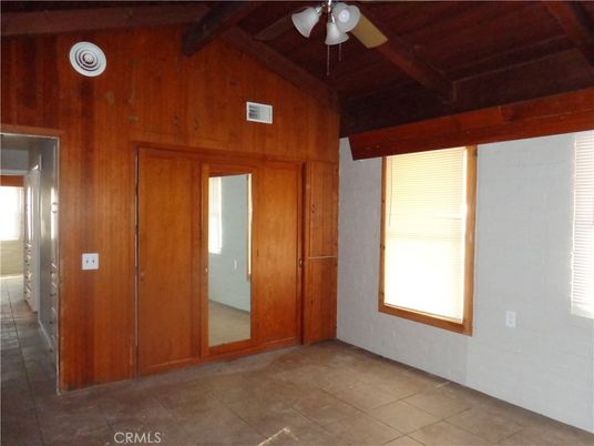 Empty room, Interior, Wooden Beams, Wooden Ceilings, Wooden Walls