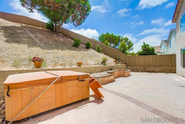 Exterior, Hot Tub