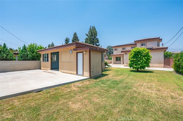 Backyard, Detached Garage, Exterior