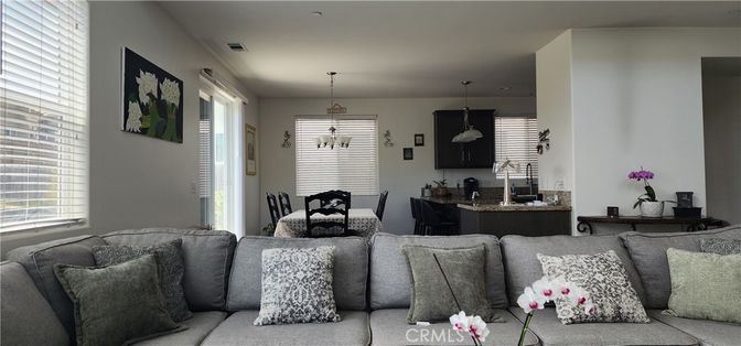 Dining room, Interior, Living room, Pendant Lights
