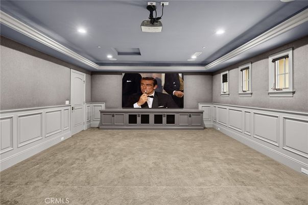 Interior, Projection Screen, Recessed Lighting, Theatre Room