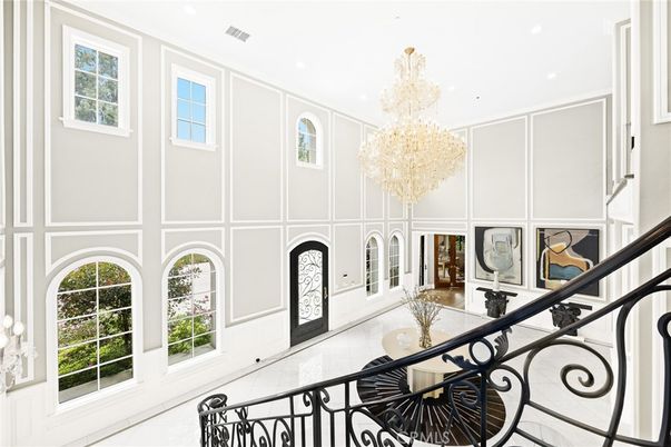 Chandelier, Interior, Recessed Lighting