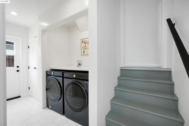 Interior, Recessed Lighting, Washer
