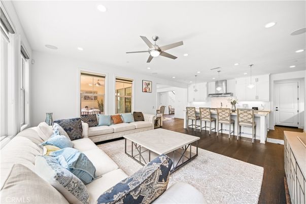Interior, Kitchen, Living room, Pendant Lights, Recessed Lighting, Wood Texture Flooring