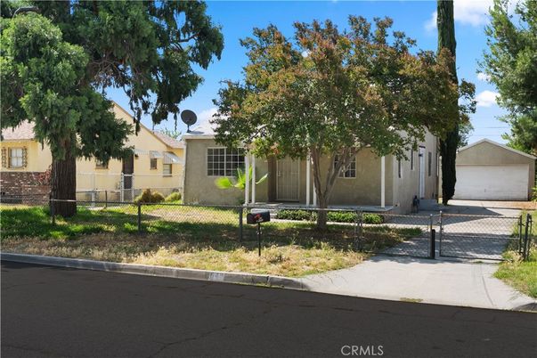 Detached Garage, Exterior