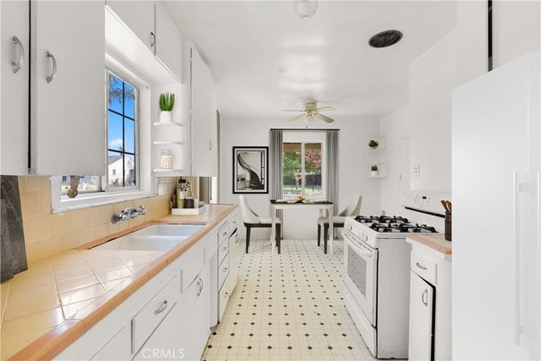 Dining room, Interior, Kitchen, Tile Countertops