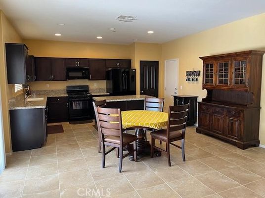 Dining room, Interior, Kitchen, Recessed Lighting