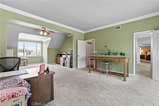 Home Office, Interior