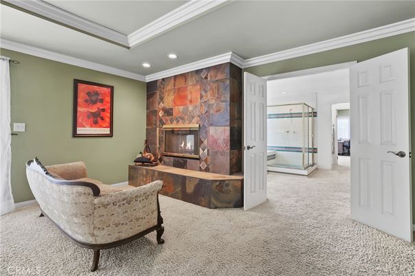 Fireplace, Interior, Recessed Lighting