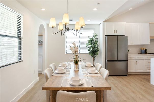 Chandelier, Dining room, Interior, Kitchen, Recessed Lighting, Wood Texture Flooring