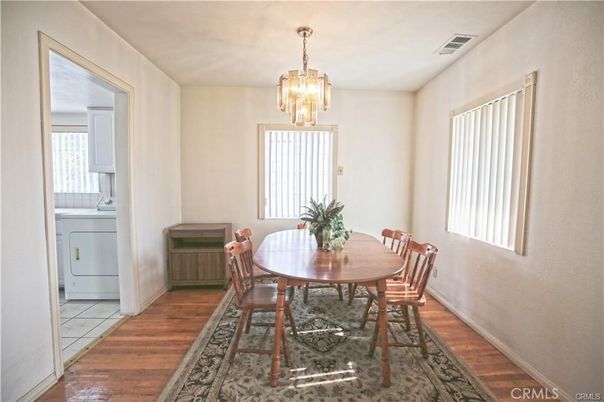 Chandelier, Dining room, Interior, Washer, Wood Texture Flooring