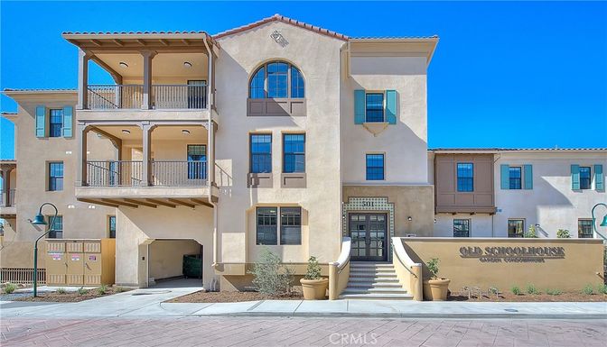 Exterior, Facade, Mediterranean