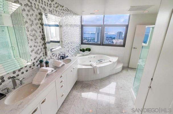 Bathroom, Dual Sink Vanities, Interior, Marble, Recessed Lighting