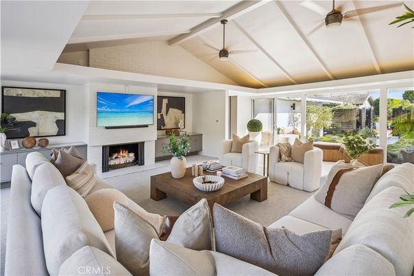 Fireplace, Interior, Living room
