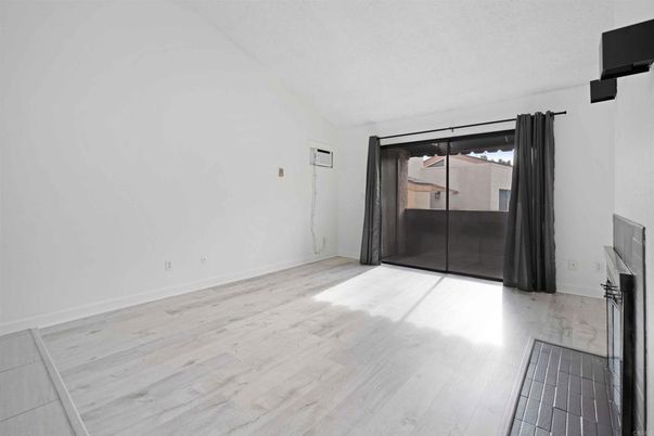 Empty room, Fireplace, Interior, Wood Texture Flooring