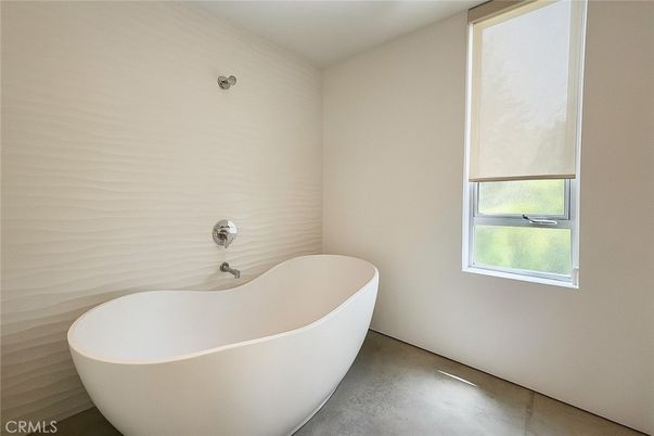 Bathroom, Free Standing Baths, Interior