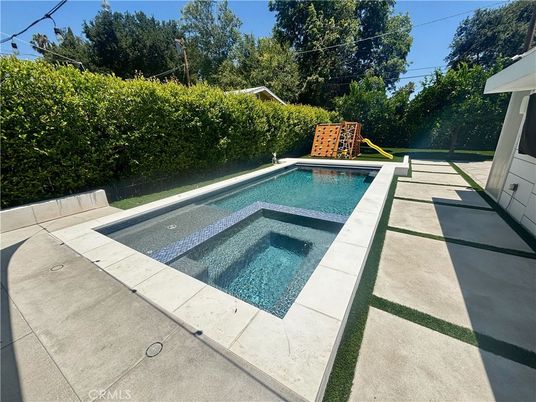 Exterior, Playground, Pool