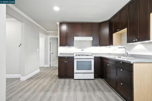 Interior, Kitchen, Recessed Lighting, Wood Texture Flooring
