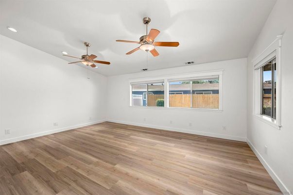 Empty room, Interior, Recessed Lighting, Wood Texture Flooring
