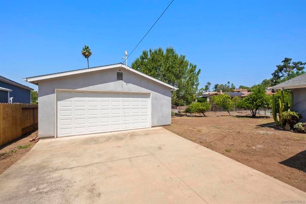 Backyard, Detached Garage, Exterior