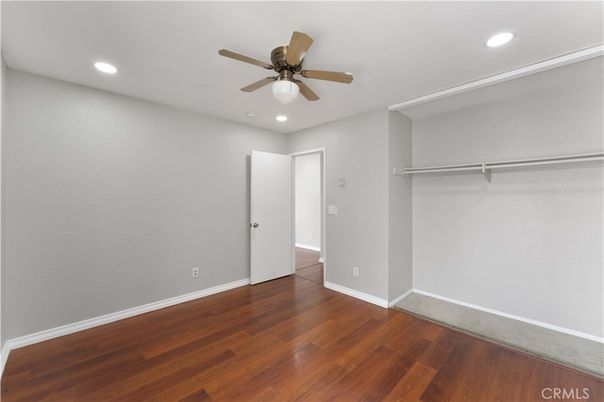 Empty room, Interior, Recessed Lighting, Walk-in Closets, Wood Texture Flooring