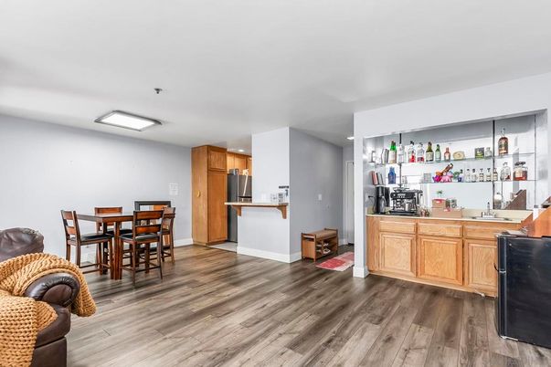 Dining room, Interior, Kitchen, Recessed Lighting, Wood Texture Flooring