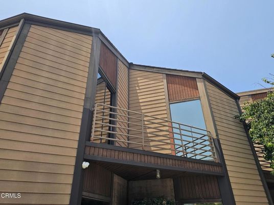 Exterior, Facade, None