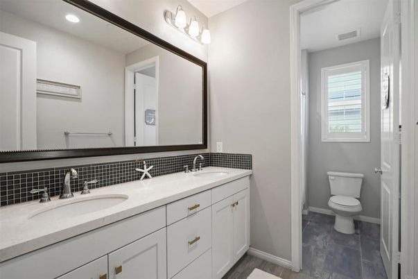 Bathroom, Dual Sink Vanities, Interior, Recessed Lighting