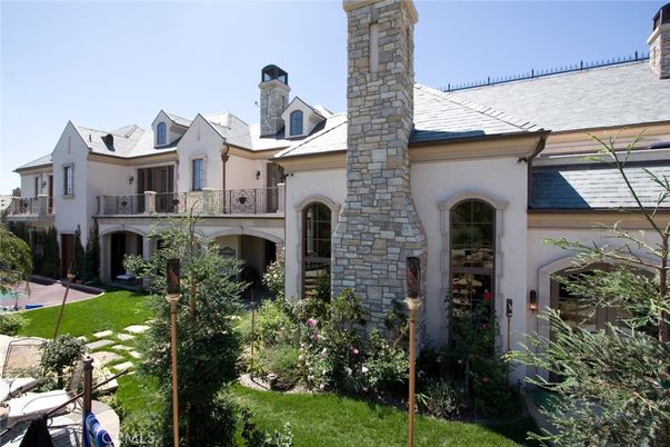 Exterior, Facade, French Provincial