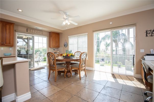 Dining room, Interior, Recessed Lighting