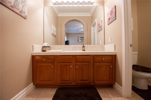 Bathroom, Interior, Tile Countertops