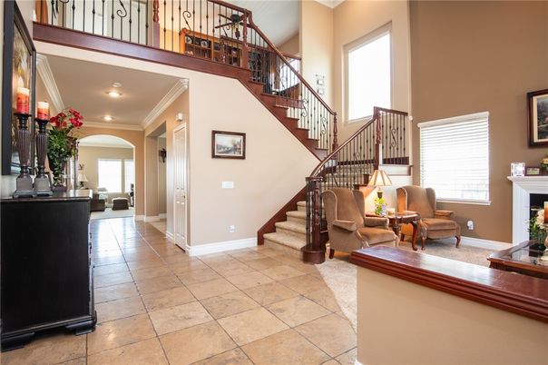 Fireplace, Interior, Recessed Lighting