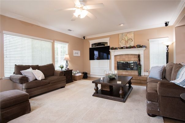 Fireplace, Interior, Living room, Recessed Lighting