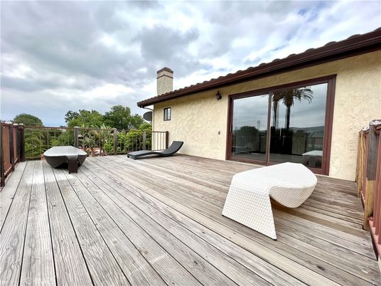 Exterior, Wood Texture Flooring