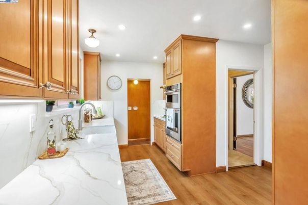 Interior, Kitchen, Recessed Lighting, Wood Texture Flooring