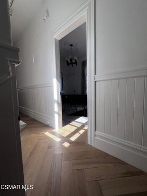 Chandelier, Interior, Wood Texture Flooring