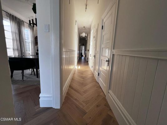 Chandelier, Interior, Piano, Wood Texture Flooring