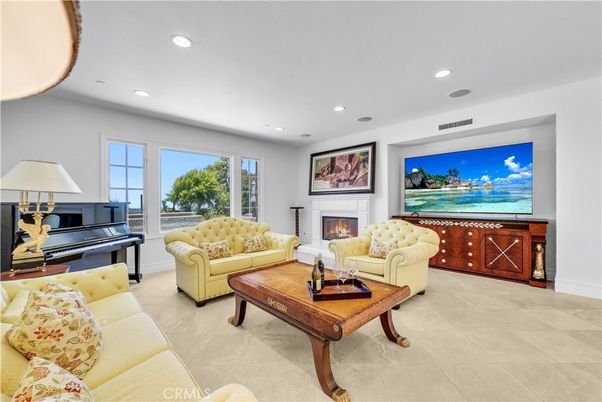 Fireplace, Interior, Living room, Piano, Recessed Lighting