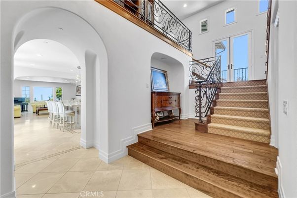 Chandelier, Dining room, Interior, Recessed Lighting