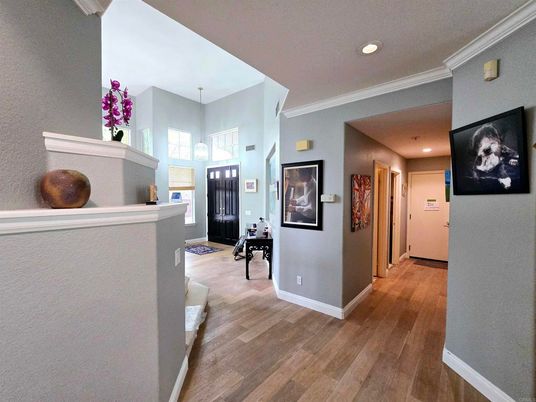 Interior, Pendant Lights, Recessed Lighting, Wood Texture Flooring
